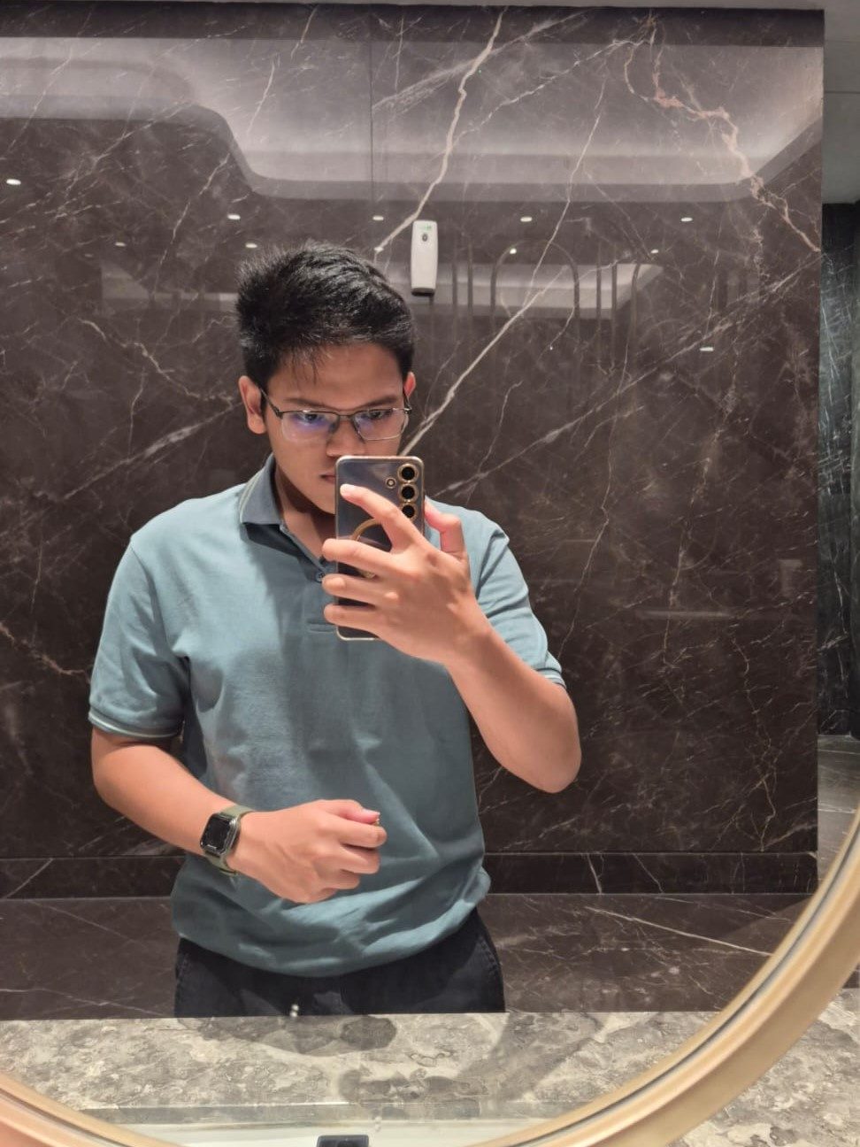 Mirror Selfie