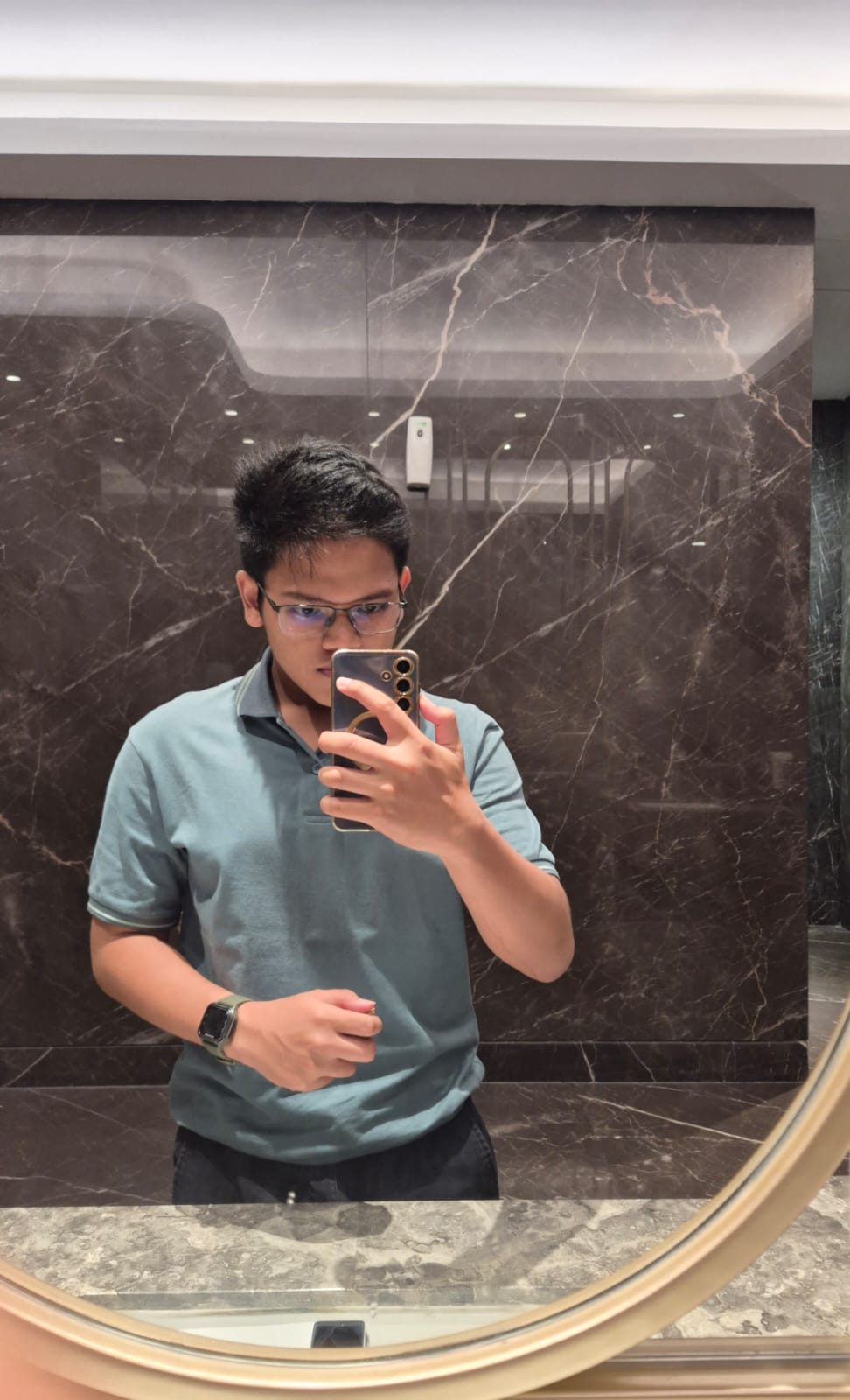 Mirror Selfie